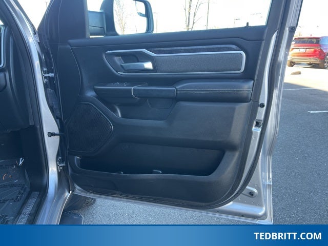 2022 RAM 1500 Big Horn/Lone Star | Night Edition | Pano Moonroof |