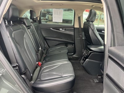 2022 Lincoln Nautilus Reserve AWD | Nav | Pano Roof | BLIS | Heated Seats