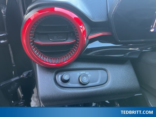 2024 Chevrolet Trax 2RS | Sunroof Pack | Heated Front Seats | Lane Assist