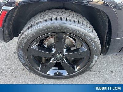 2024 Land Rover Defender 90 V8 P525 4WD | Extended Black Exterior Pkg