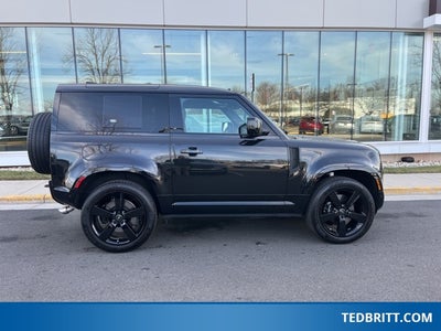 2024 Land Rover Defender 90 V8 P525 4WD | Extended Black Exterior Pkg