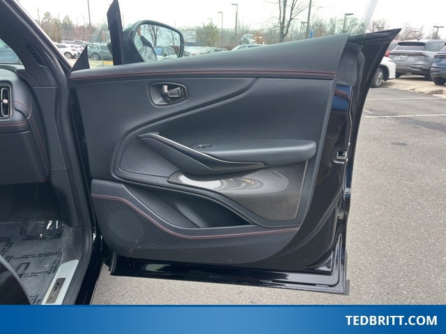 2024 Aston Martin DBX 707