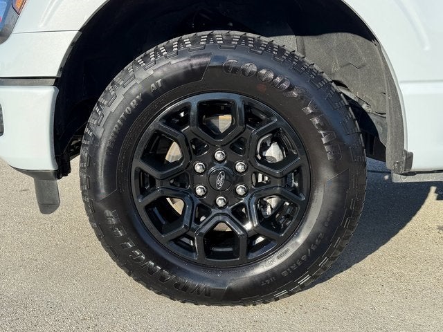 2025 Ford F-150 STX | Wireless CarPlay | Rear Camera | 4WD