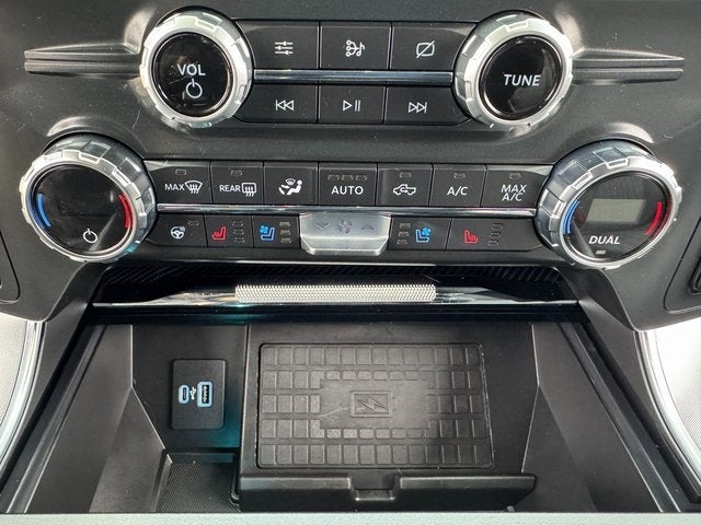 2021 Ford F-150 Limited | 3.5L PowerBoost Hybrid | Pano Roof | 4x4