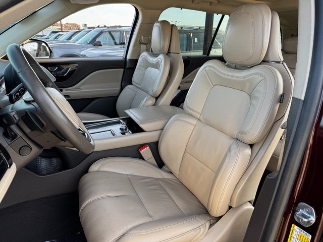 2022 Lincoln Aviator Reserve | Luxury Pkg. | Elements Pkg. + | AWD