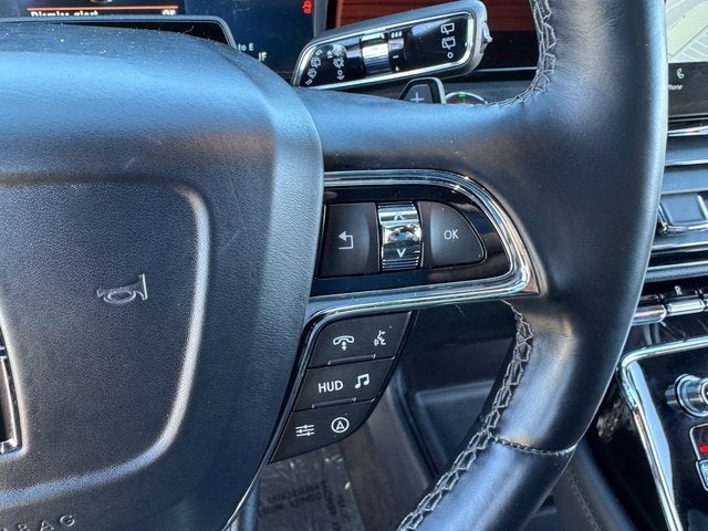 2022 Lincoln Navigator Reserve | Wireless Apple CarPlay | HUD | Pano Roof | 4WD