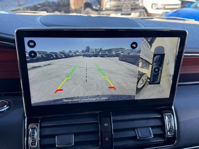 2022 Lincoln Navigator Reserve | Wireless Apple CarPlay | HUD | Pano Roof | 4WD