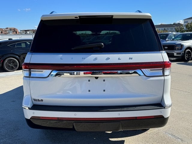 2022 Lincoln Navigator Reserve | Wireless Apple CarPlay | HUD | Pano Roof | 4WD