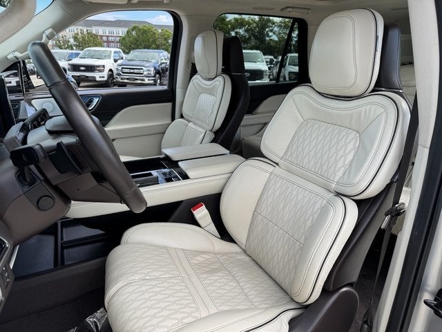 2022 Lincoln Navigator Black Label | HD Tow Pkg. | Wireless CarPlay | 4WD