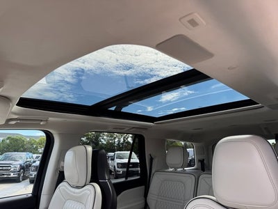 2022 Lincoln Navigator Black Label | HD Tow Pkg. | Wireless CarPlay | 4WD