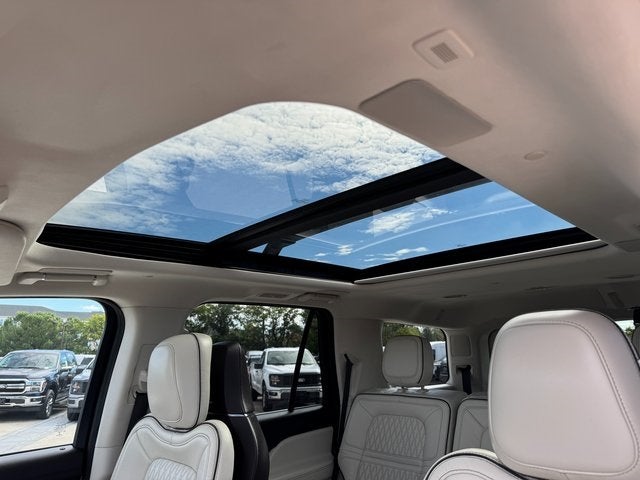 2022 Lincoln Navigator Black Label | HD Tow Pkg. | Wireless CarPlay | 4WD