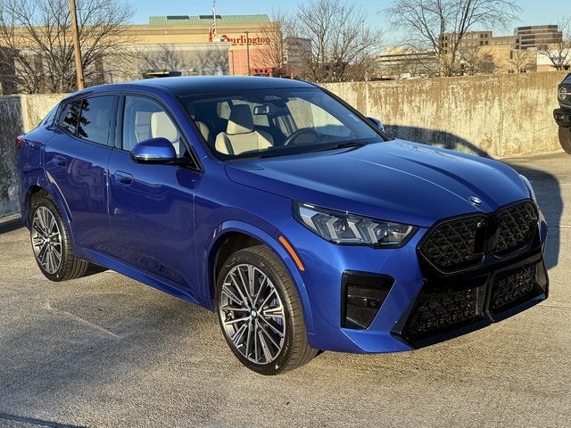 2025 BMW X2 xDrive28i | M Sport Pkg. | Premium Pkg. | Moonroof
