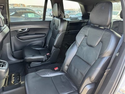 2020 Volvo XC90 T6 Momentum