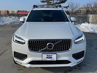 2020 Volvo XC90 T6 Momentum