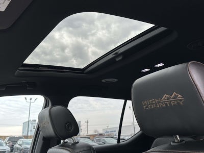 2023 Chevrolet Traverse High Country