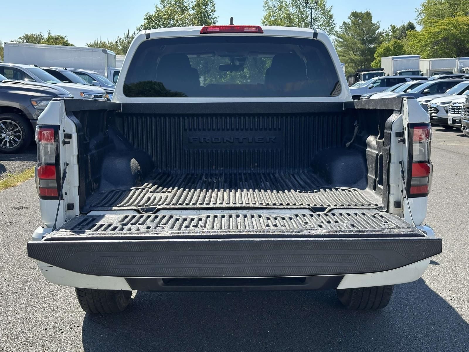 2022 Nissan Frontier SV