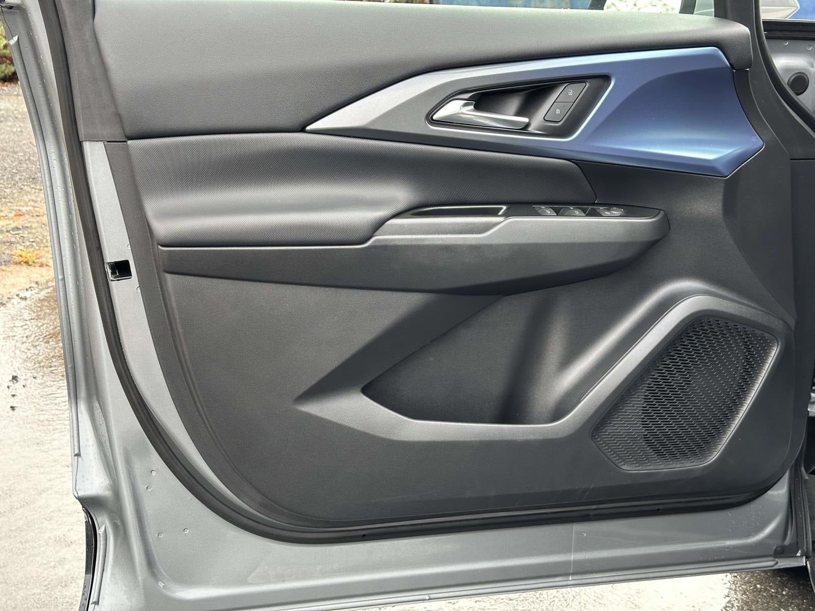 2024 Chevrolet Equinox EV LT