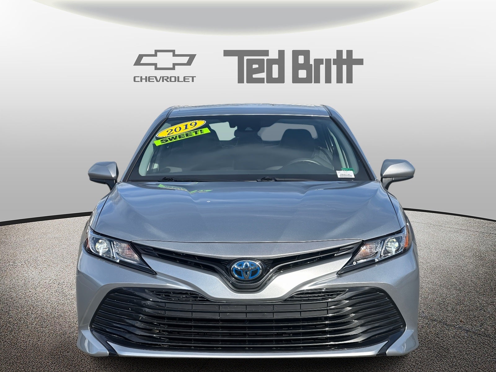2019 Toyota Camry Hybrid LE