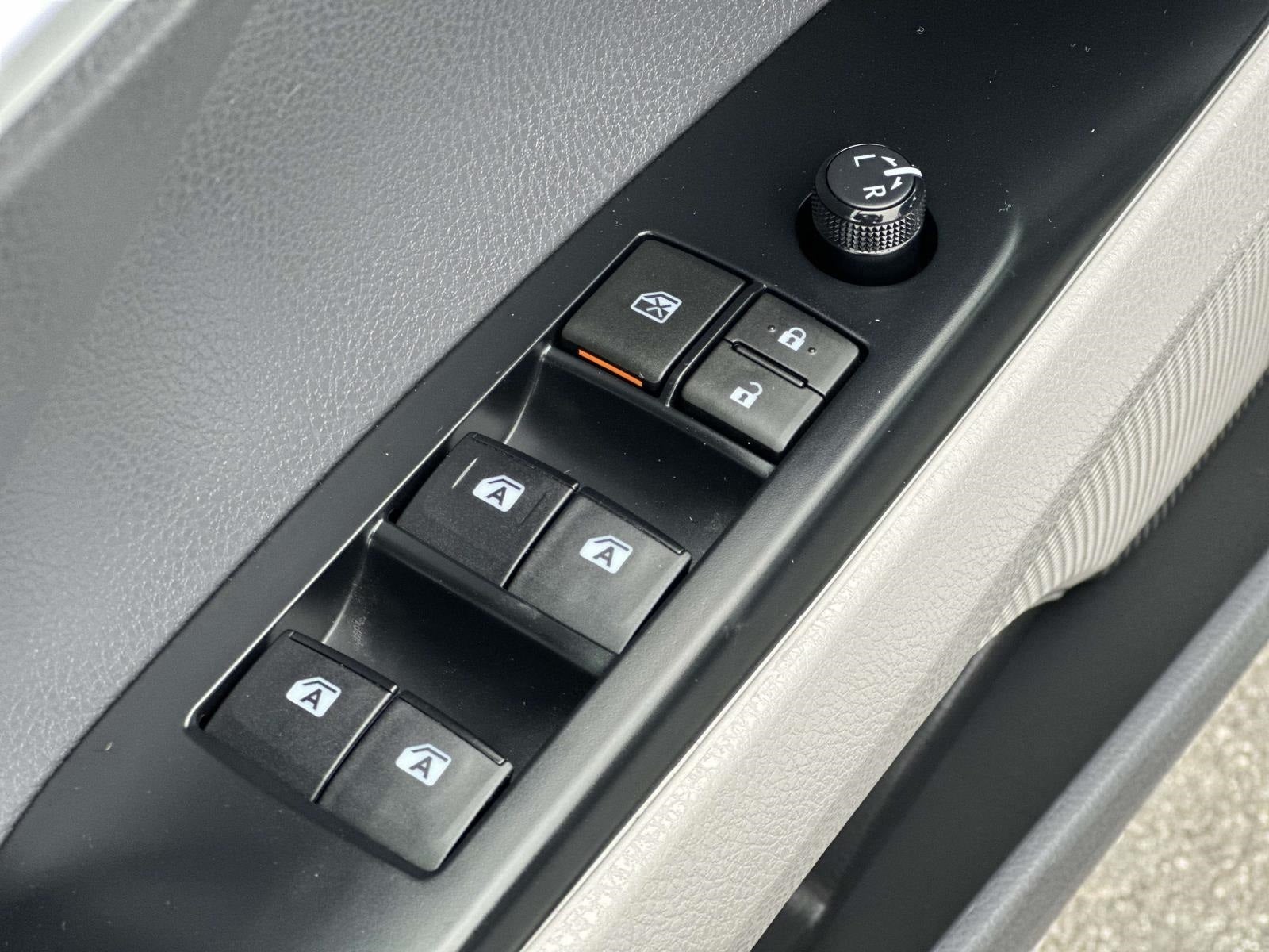 2019 Toyota Camry Hybrid LE