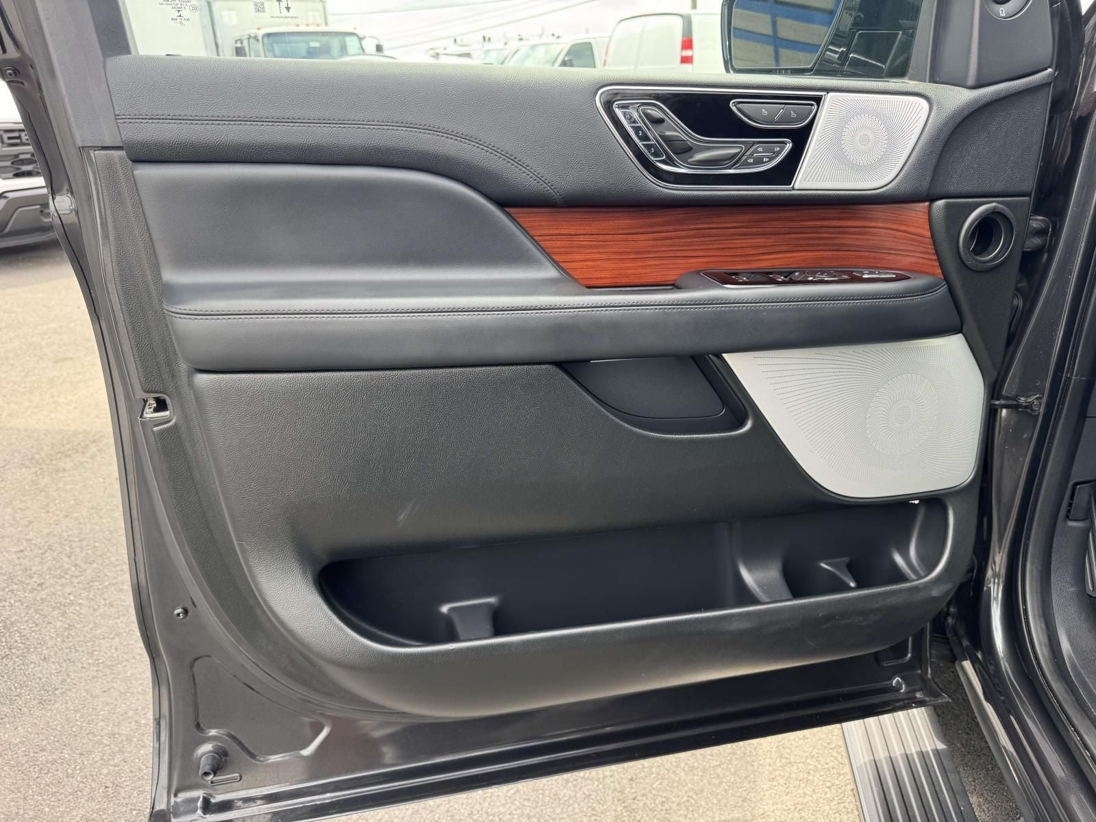2022 Lincoln Navigator Reserve