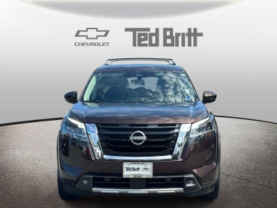 2022 Nissan Pathfinder SL