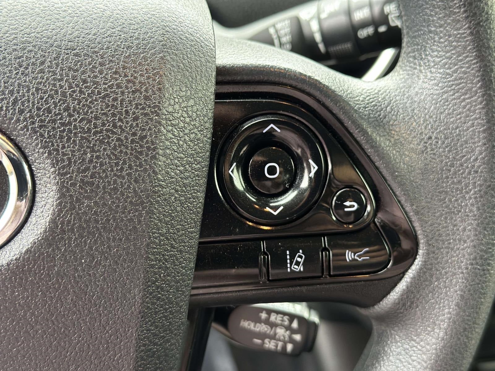 2022 Toyota Prius LE