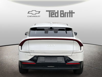 2022 Kia EV6 Wind