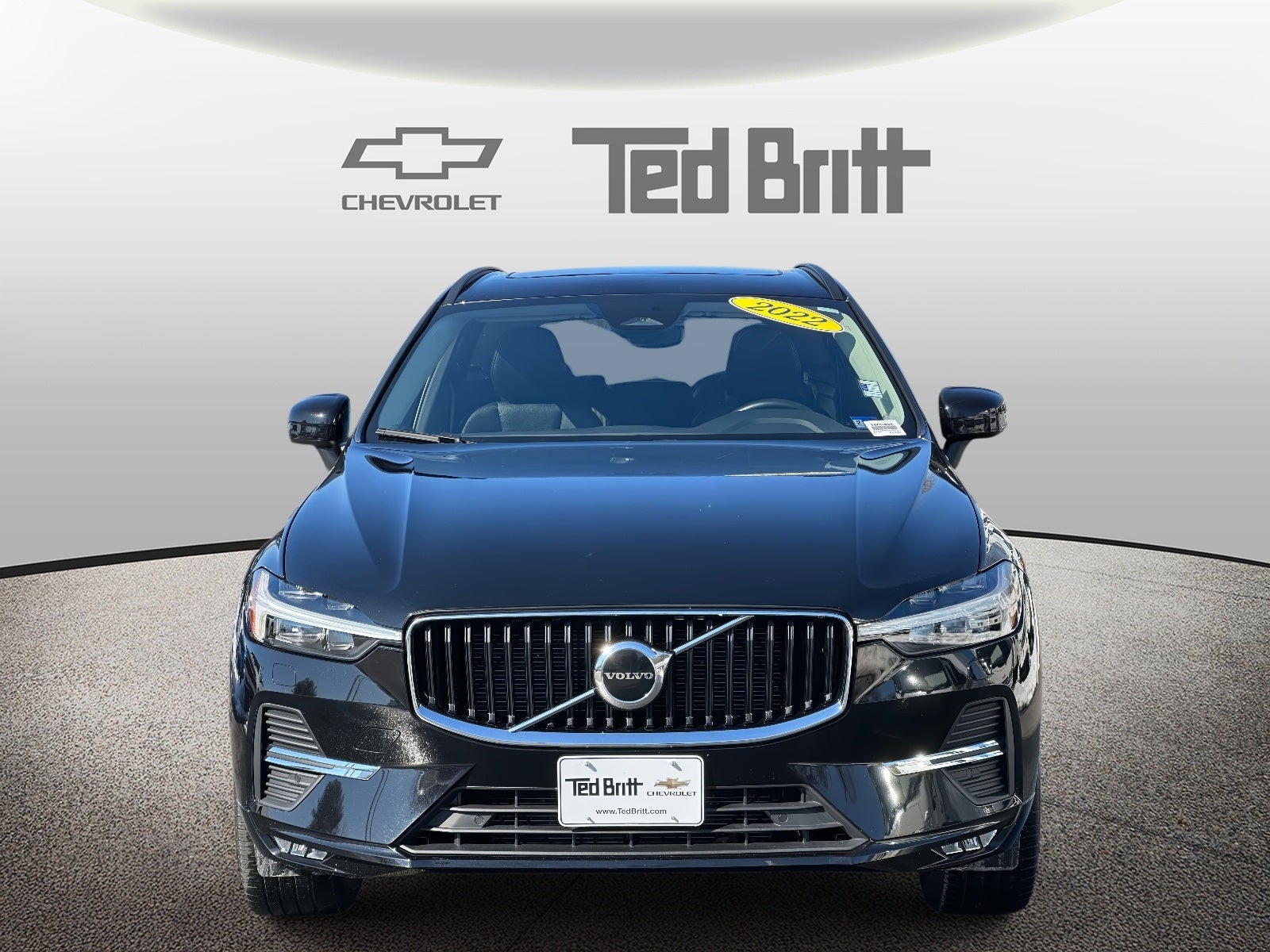 2022 Volvo XC60 B5 Momentum