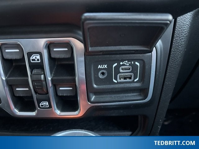 2021 Jeep Wrangler Unlimited Sahara 4x4