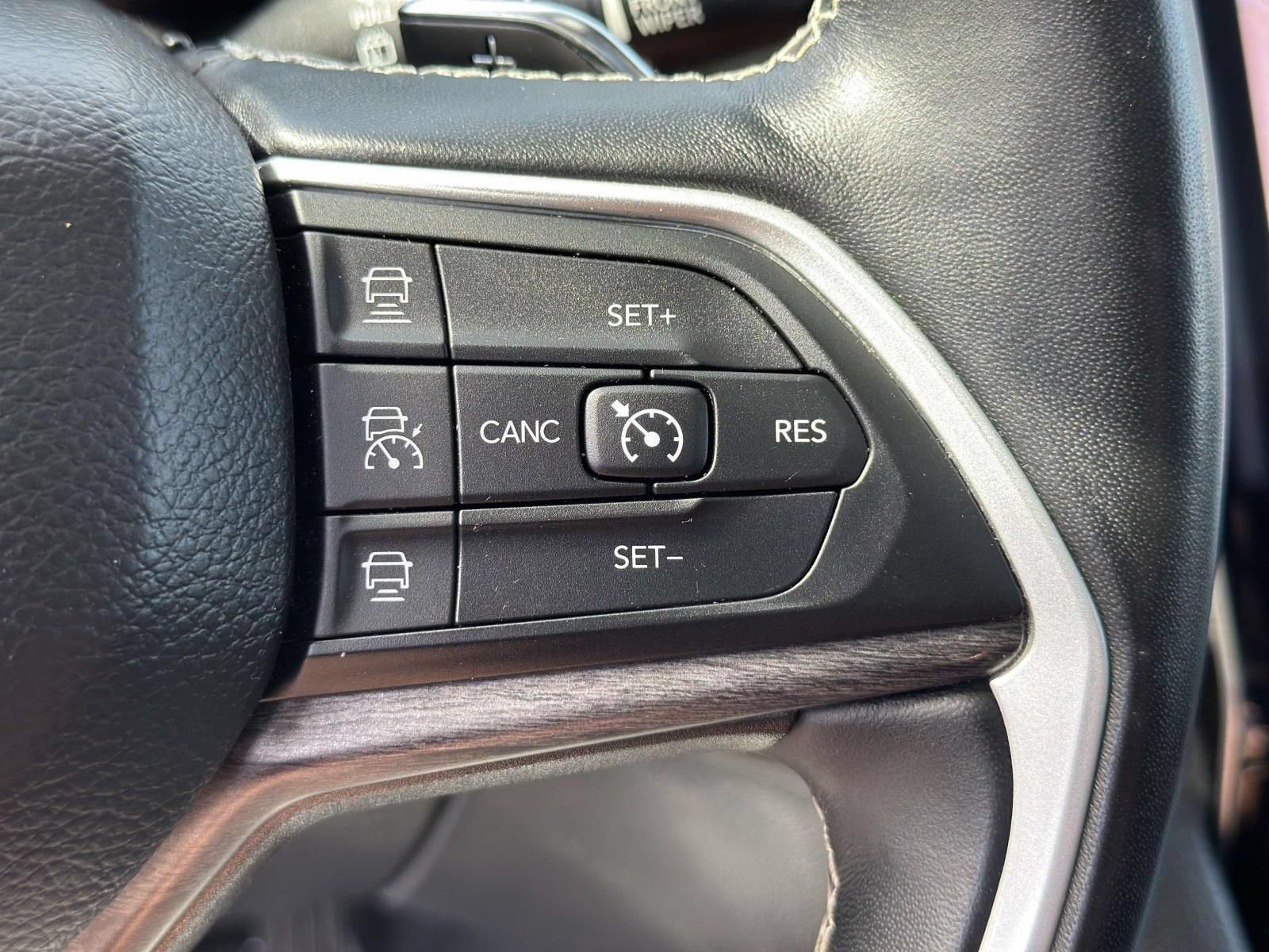2022 Jeep Grand Cherokee Limited 4x2