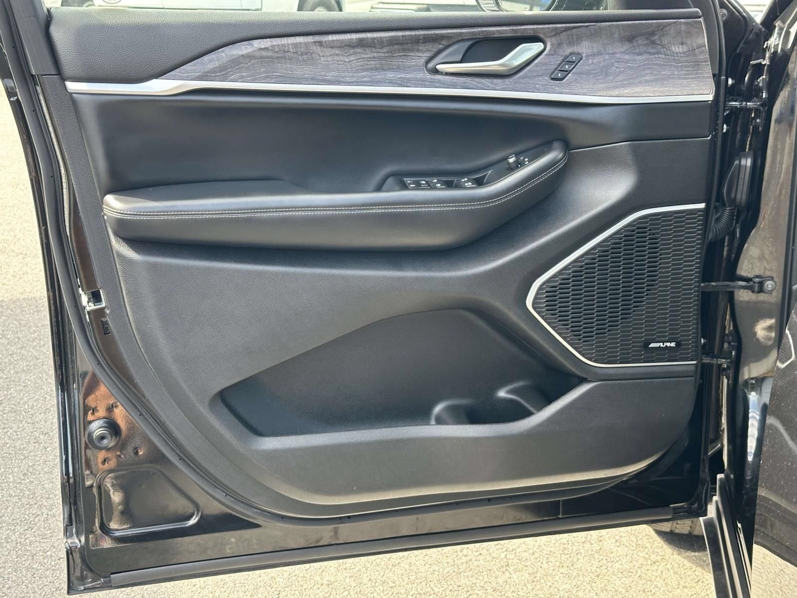 2022 Jeep Grand Cherokee Limited 4x2
