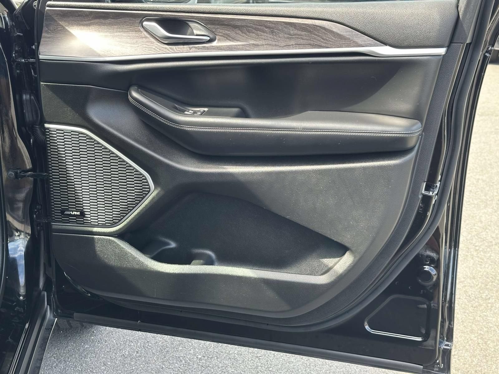 2022 Jeep Grand Cherokee Limited 4x2