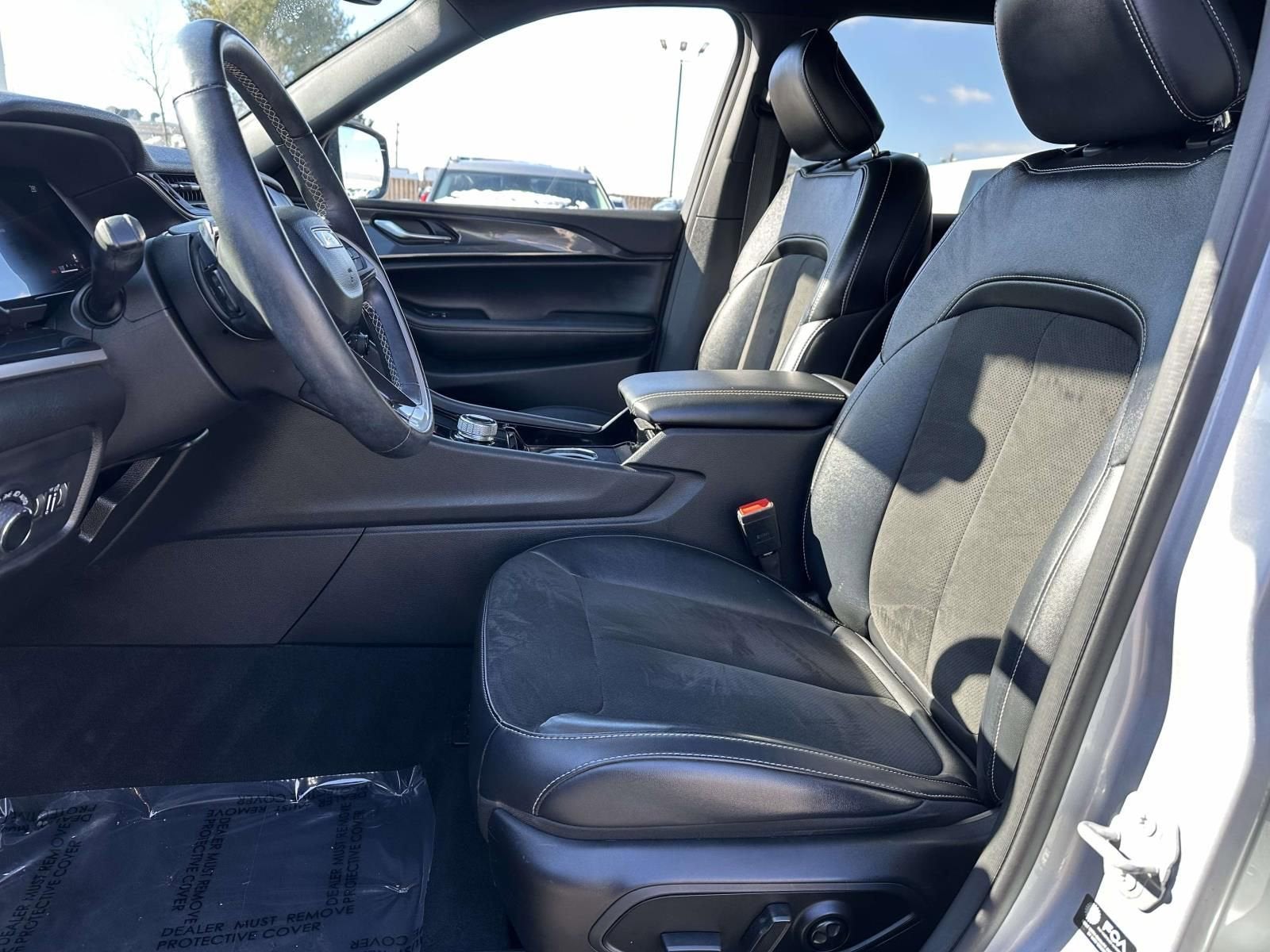 2022 Jeep Grand Cherokee L Altitude 4x4