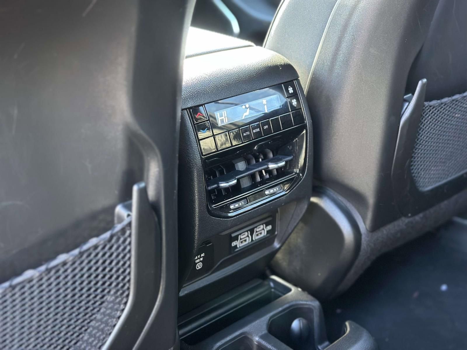 2022 Jeep Grand Cherokee L Altitude 4x4