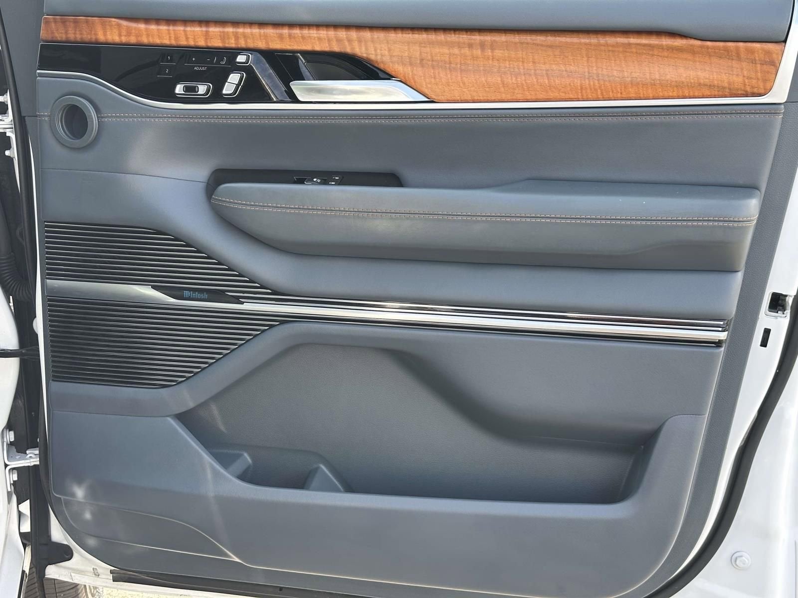 2022 Jeep Grand Wagoneer Series II 4x4