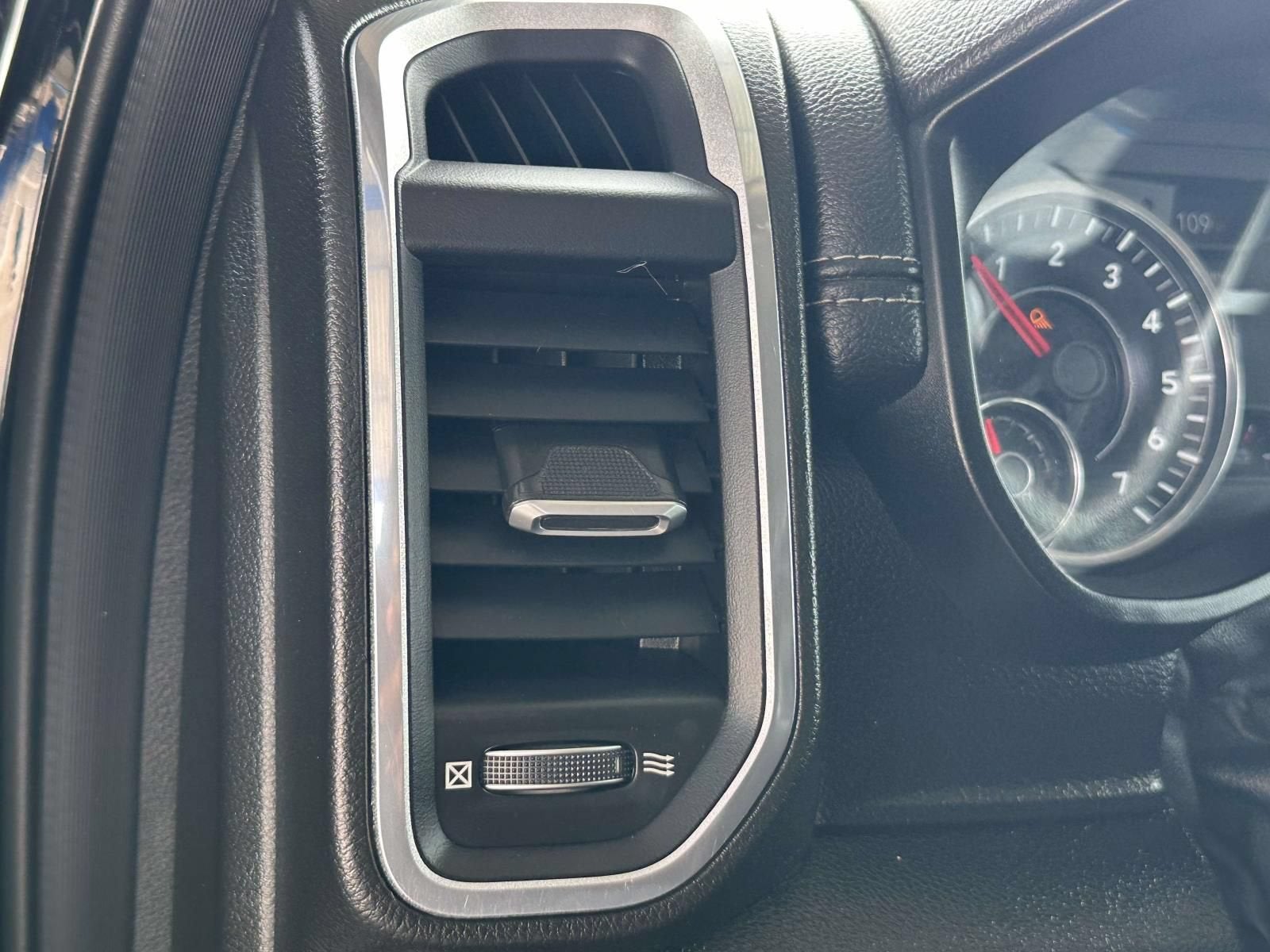 2019 RAM 1500 Laramie Crew Cab 4x4 5'7" Box
