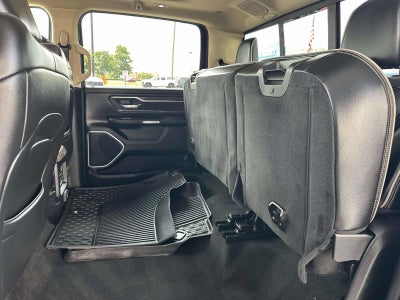 2019 RAM 1500 Laramie Crew Cab 4x4 5'7" Box
