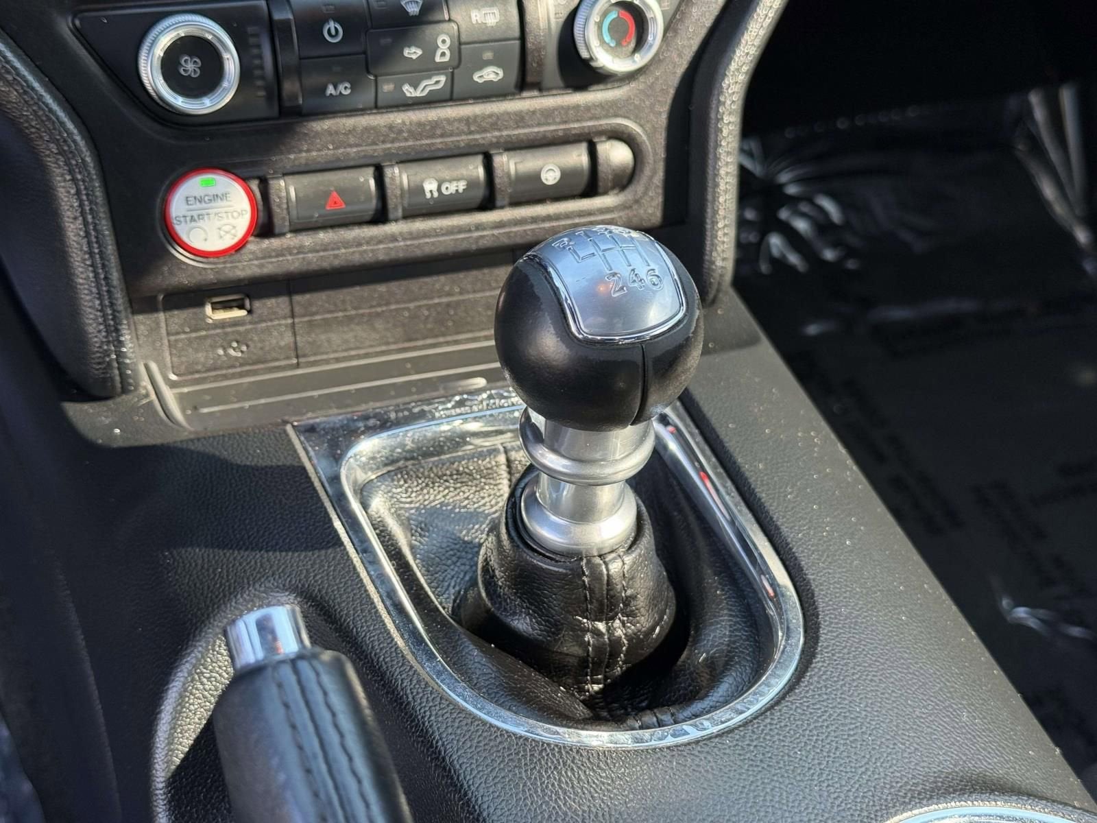 2015 Ford Mustang V6