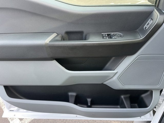 2024 Ford Super Duty F-550 DRW XL