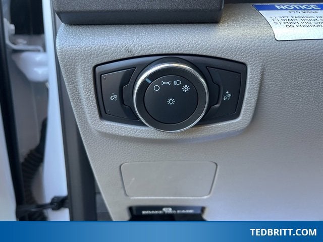 2020 Ford Super Duty F-550 DRW XL