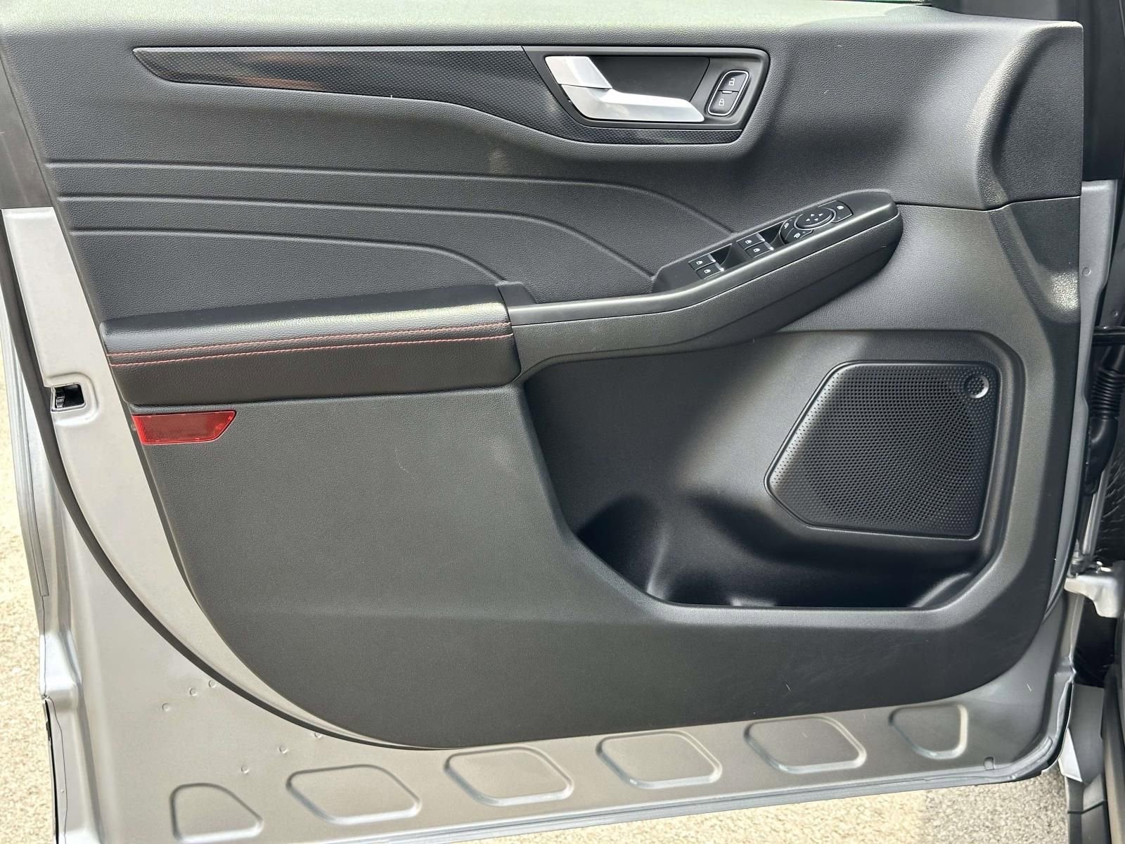 2024 Ford Escape ST-Line Select