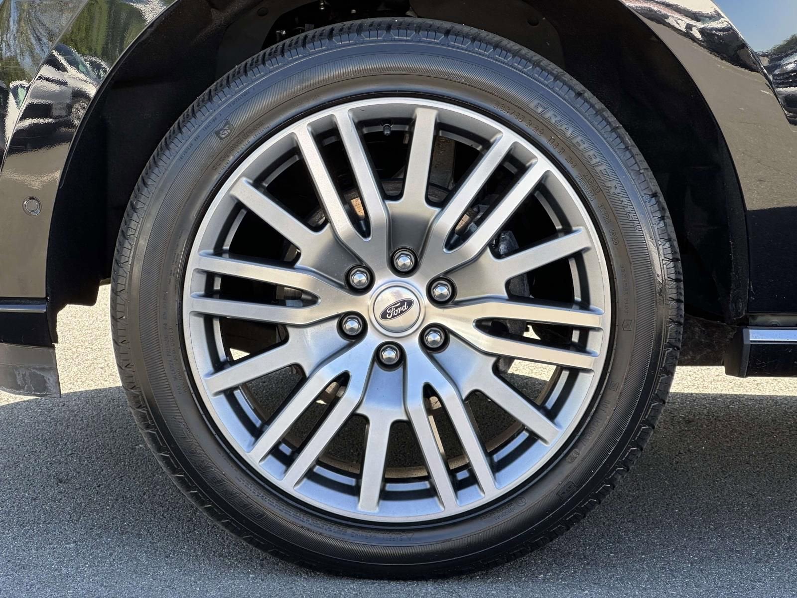 2022 Ford Expedition Platinum MAX