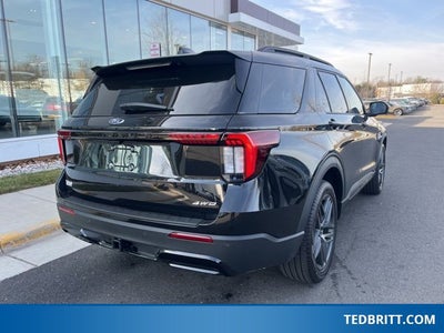 2026 Ford Explorer ST-Line