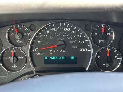 2025 Chevrolet Express Passenger 1LT
