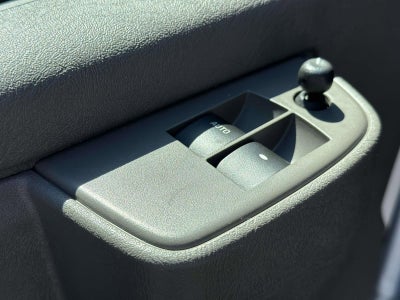 2025 Chevrolet Express Passenger 1LT