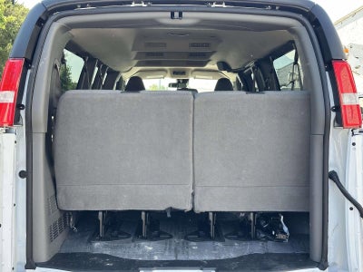 2025 Chevrolet Express Passenger 1LT