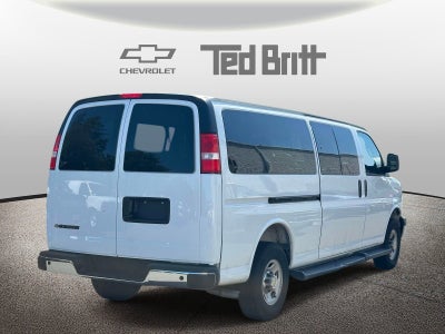 2025 Chevrolet Express Passenger 1LT