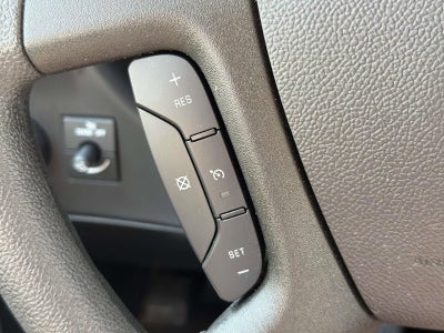 2025 Chevrolet Express Passenger 1LT