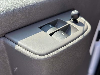 2025 Chevrolet Express Passenger 1LT