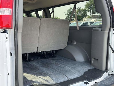 2025 Chevrolet Express Passenger 1LT